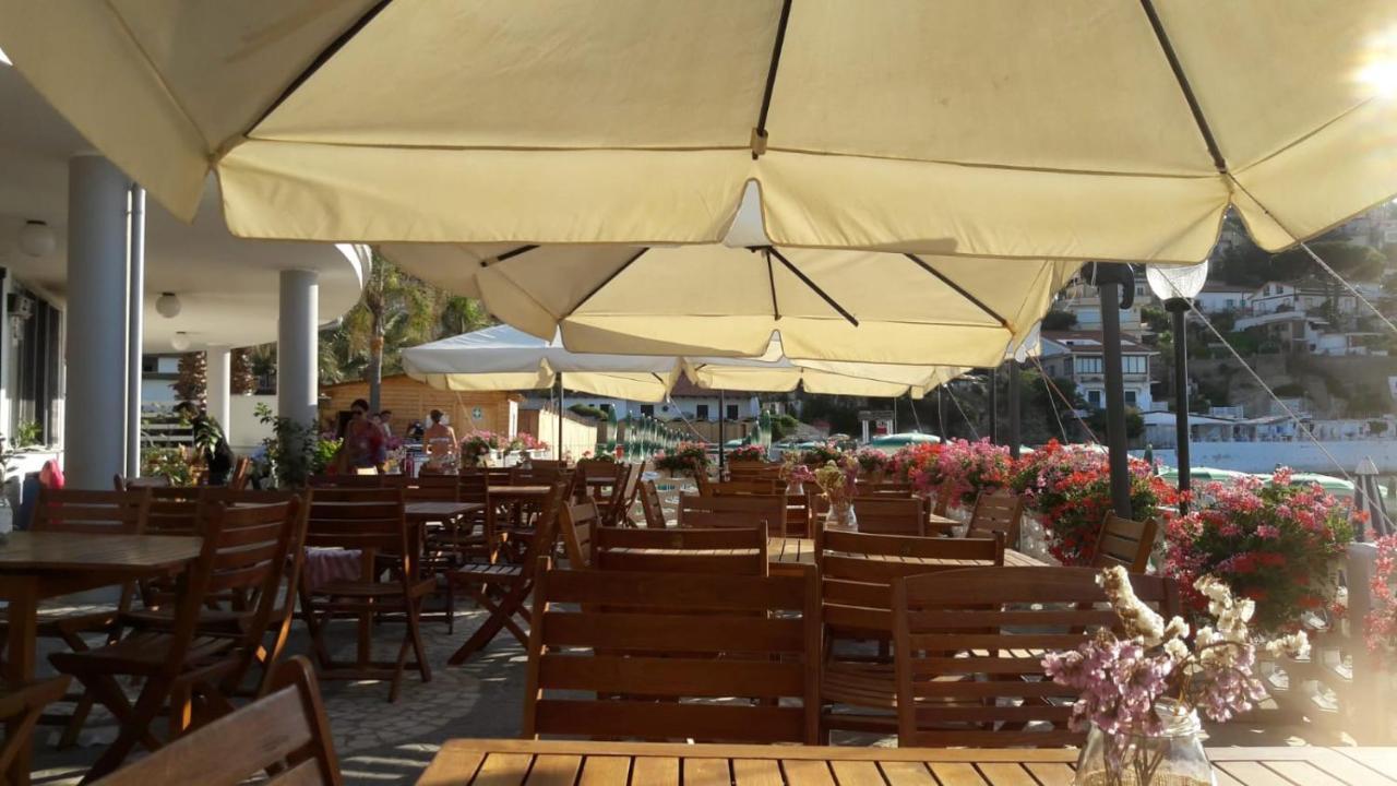 B&B Oasi Rooms Agropoli Ngoại thất bức ảnh